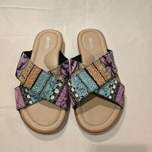 Sakroots Flat Sandals Women's Multicolor Patterned Straps Slip On Comfort Size 8